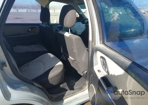 2005 Mercury Mariner Convenience from USA, damaged, VIN 4M2YU56Z45DJ00395